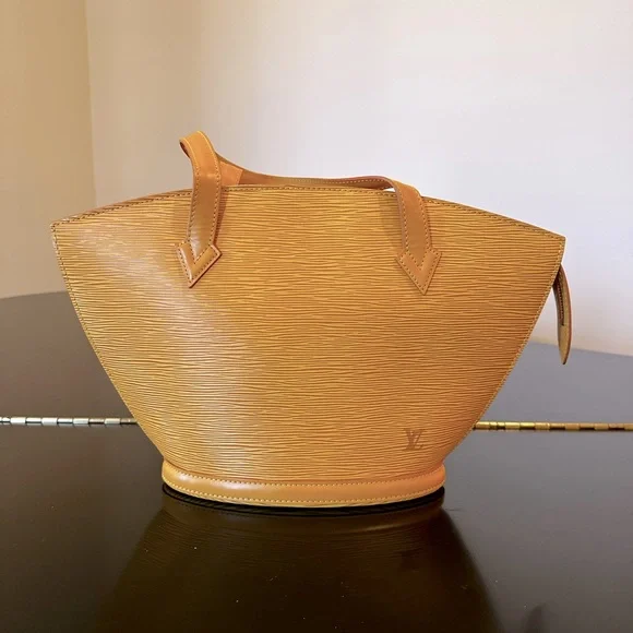 Louis Vuitton Authentic Luxury Vintage Retro Minimalist Epi Saint Jacques Bag - Picture 3 of 17